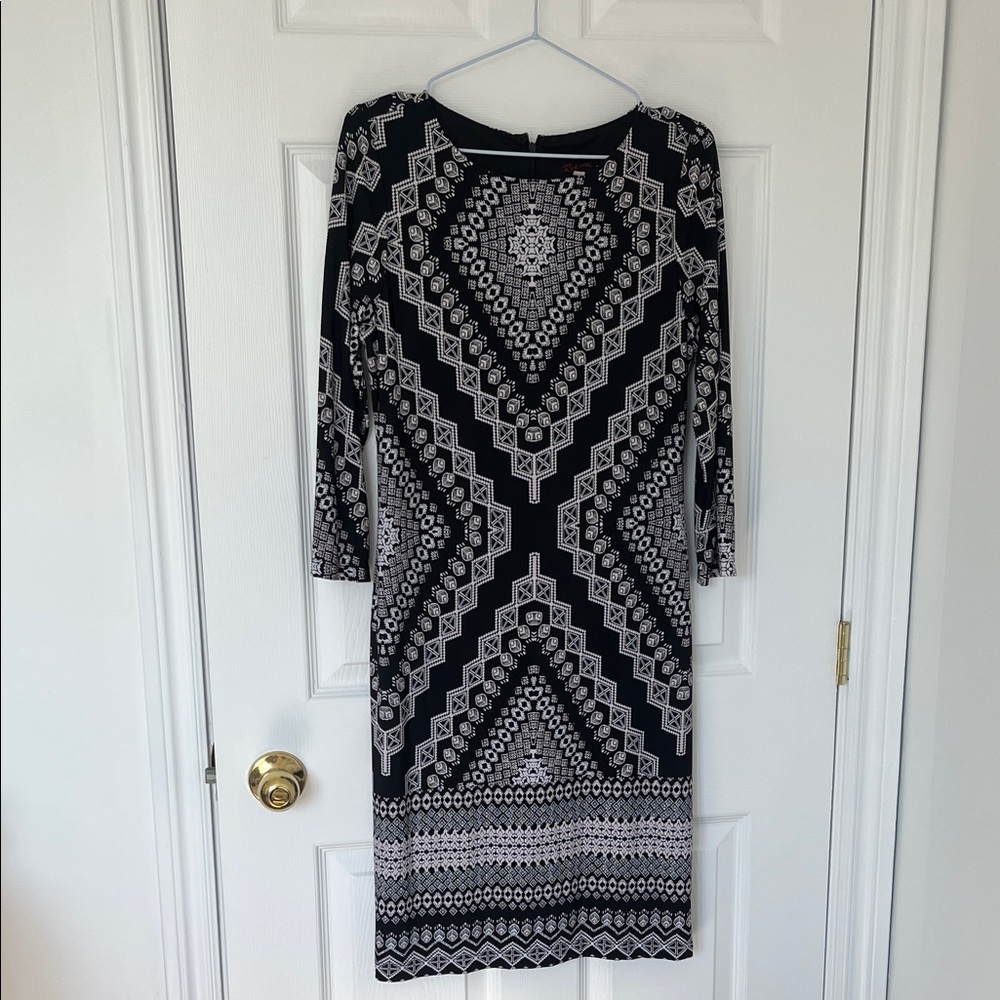 Elegant Black and White Geometric Dress